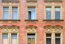 Мать выбросила из окна двоих детей в Жамбылской области