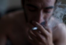 Астанчанин преследовал женщину и караулил ее у дома и работы