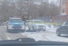 Никто не помог: мужчина скончался на улице в Караганде