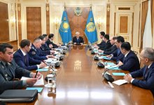 Президент провел совещание по вопросам обеспечения общественного порядка