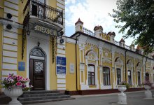 В музей, не выходя из дома