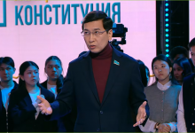 Новая Конституция защитит зарплаты учителей от сокращений