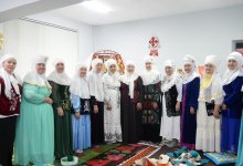 Гигантский сырмак для Книги рекордов Гиннесса создают в Алматы