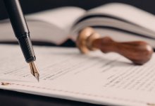 Британка лишила сына многомиллионного наследства из-за его измены жене