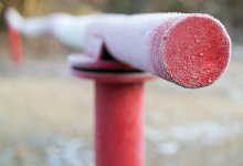 Мужчина с ножом пытался прорваться через блокпост в Алматы