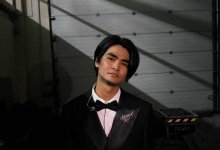 Сын Розы Рымбаевой анонсировал новую песню