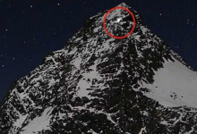 Замерзла насмерть, вися на веревке: альпинист признан виновным в гибели своей девушки