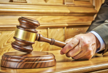 Четверо мужчин угрожали бизнесмену и сотруднику полиции в Алматы