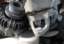 Автовладелец лишился 180 тысяч тенге на объявлениях группы в WhatsApp