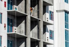 Застройщиков обвиняют в миллиардных нарушениях в Астане