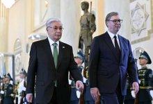 Президента Сербии торжественно встретили в Акорде