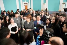 Преподаватели и студенты ЗКУ имени М. Утемисова поддержали проект Новой Конституции