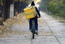 Курьеры исчезают с iPhone и ноутбуками: полиция Алматы предупреждает