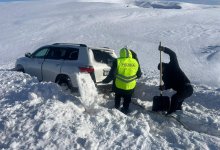 Автомобиль вылетел с дороги Омбы–Майкапшагай