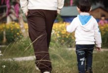 Отец четверых детей из Жамбылской области оказался в долгах из-за лечения сына