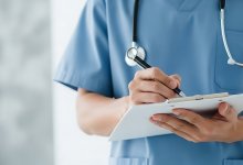 За нападение на медиков в Казахстане теперь грозит до 12 лет тюрьмы