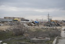 Свалка под окнами: горожане требуют навести порядок в Актау
