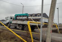 Грузовик повредил 150 метров газопровода в Алматы