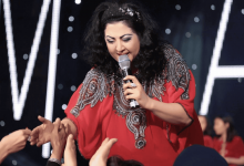 Экс-министр вышел на сцену и потребовал от Макпал Жунусовой похудеть