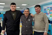 Три поколения одной семьи проголосовали на референдуме в Астане