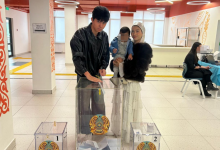 Тайская келин пришла на референдум в Мангистау вместе с семьей