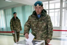 Военнослужащие ВС Казахстана одними из первых проголосовали на референдуме
