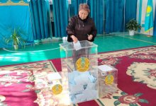 Конституция Нарбаева проголосовала на референдуме в Таразе (ВИДЕО)