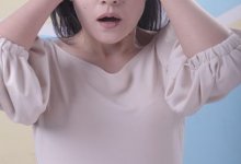 Семья обвиняет полицию в игнорировании насилия над дочерью в Актау