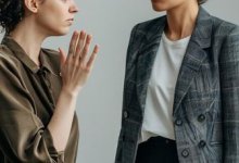 Женщина избила соперницу смартфоном у бани в Жамбылской области