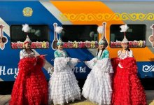 Баурсаки и наурыз коже в дороге: КТЖ запустил поезда в праздничном стиле