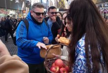 Наурыз дошел до Таймс-сквер: в центре Нью-Йорка звучала домбра