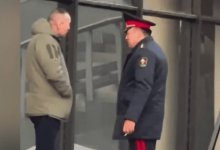 Штраф за курение во время молитвы получил глава МВД Кыргызстана