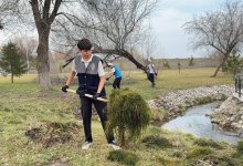 Юные казахстанцы вышли на очистку родников и берегов по всей стране
