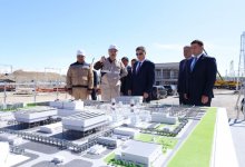 Бектенов проверил стройку крупнейшей электростанции на юге Казахстана