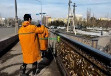 Коммунальщики проводят генеральную уборку в Астане
