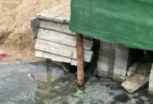 Жители Актау бьют тревогу из-за слива неизвестной жидкости в Каспий