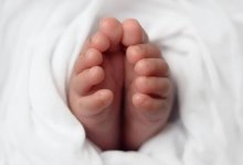 В Узбекистане студентка пыталась продать новорожденного сына