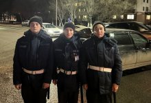 Военнослужащие Нацгвардии оказали помощь пострадавшему в ДТП