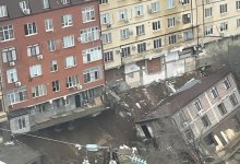Многоэтажку в Махачкале смыло после ливней (ВИДЕО)