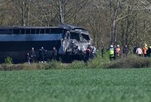 Поезд столкнулся с грузовиком во Франции: машинист погиб