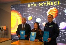 От школьной парты к небу: в Актобе готовят будущих летчиков