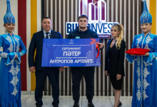 Тяжелоатлету вручили ключи от квартиры в Караганде (ВИДЕО)