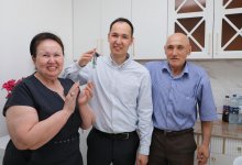 10 молодых ученых заселились в квартиры от государства в Алматы и Астане