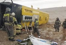 Автобус с иностранцами перевернулся в Забайкалье: один человек погиб, 12 пострадали