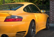 Porsche Panamera отправили на спецстоянку за долги в Павлодаре (ВИДЕО)