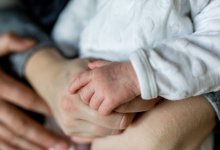 В Австралии осудили мать, которая симулировала рак у сына ради сбора денег