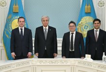 Казахстан делает ставку на ИИ: Токаев встретился с NVIDIA и Firebird AI