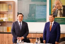 В КАТИУ открылась именная аудитория доктора экономических наук, профессора Михаила Спектора