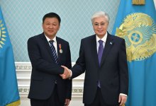 Президент Казахстана наградил орденом "Достық" II степени главу компании Xinjiang Lihua