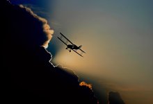 Легкомоторный самолет разбился в Омской области
